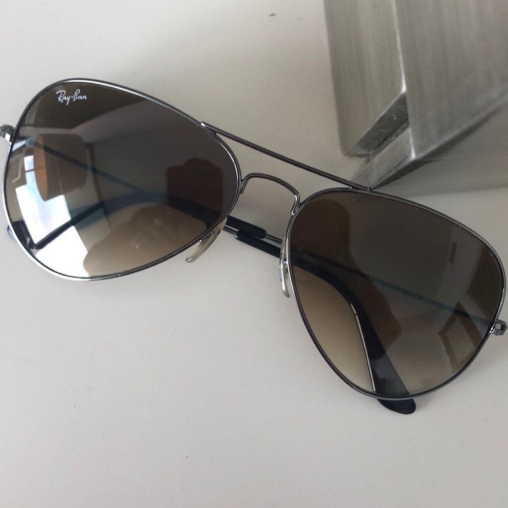 Ray-Ban aviators - Picture 2 of 5